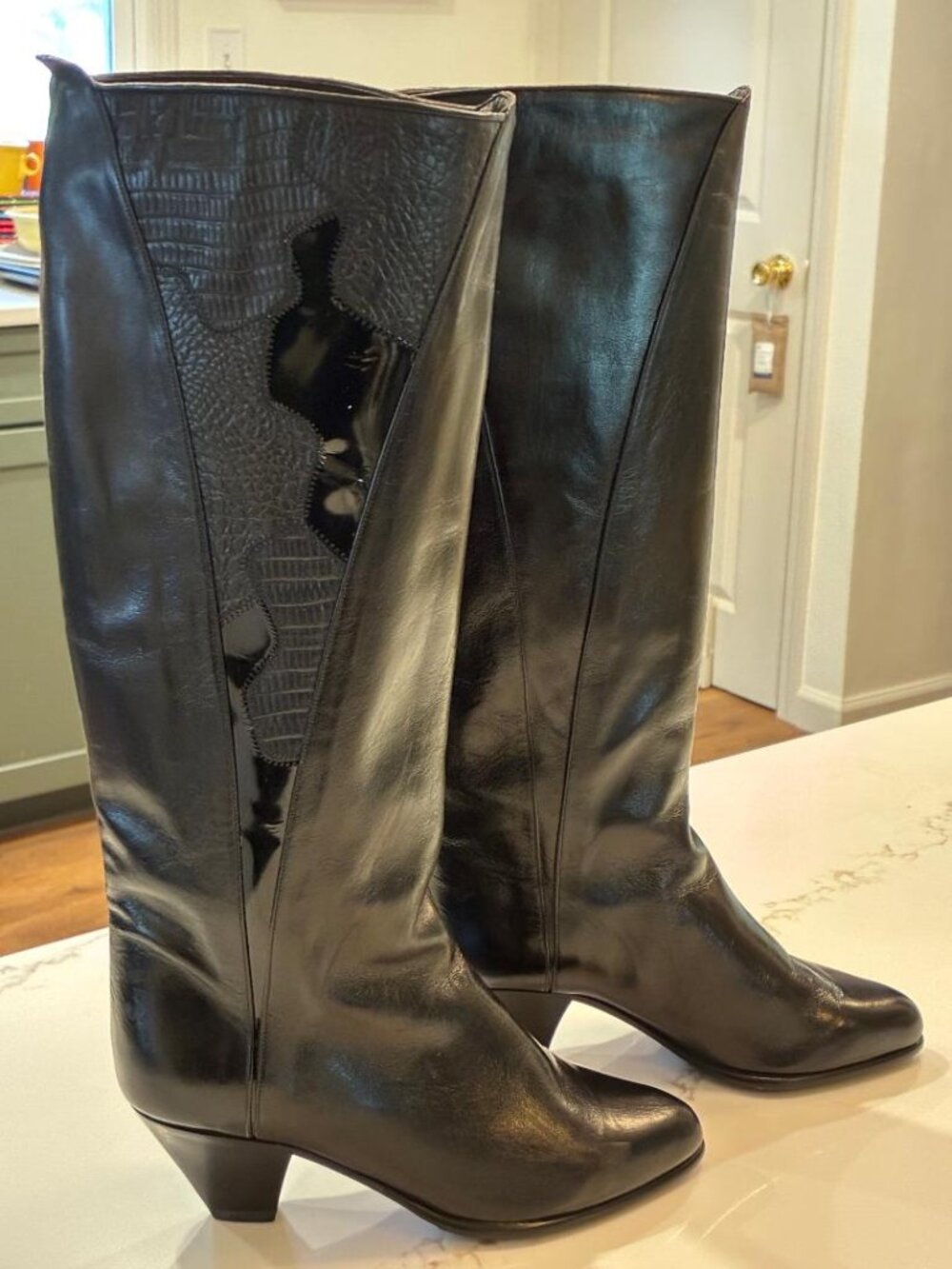 NWOT delia FIRENZE Black Leather Boots EU sz 35 US sz 5 made in Italy